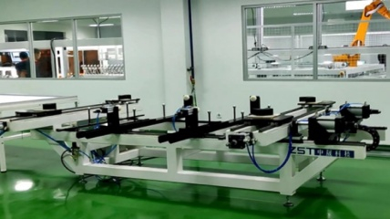 1Solar Panel Frame Machine.jpg